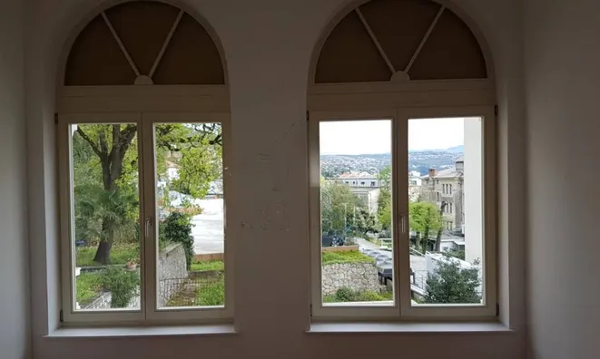 Недвижимость Трёхкомнатная квартира, Центр: 11