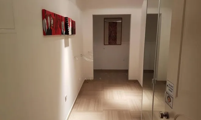 Недвижимость Трёхкомнатная квартира, Центр: 15