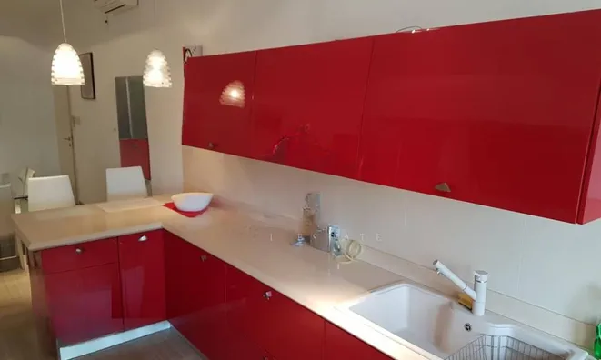 Недвижимость Трёхкомнатная квартира, Центр: 18