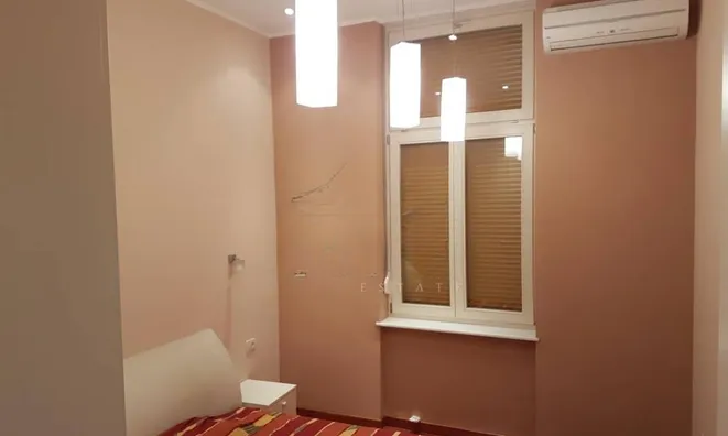 Недвижимость Трёхкомнатная квартира, Центр: 21