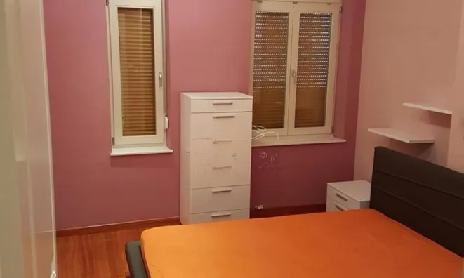 Недвижимость Трёхкомнатная квартира, Центр: 28