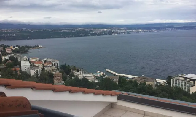 Недвижимость Четырехкомнатная квартира в Опатии: 12