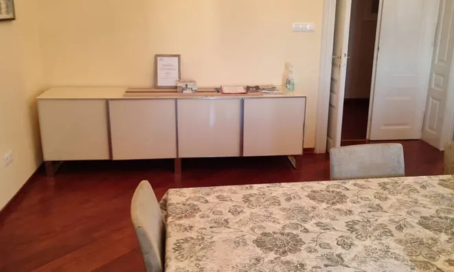 Недвижимость Трехкомнатная квартира Центр: 11