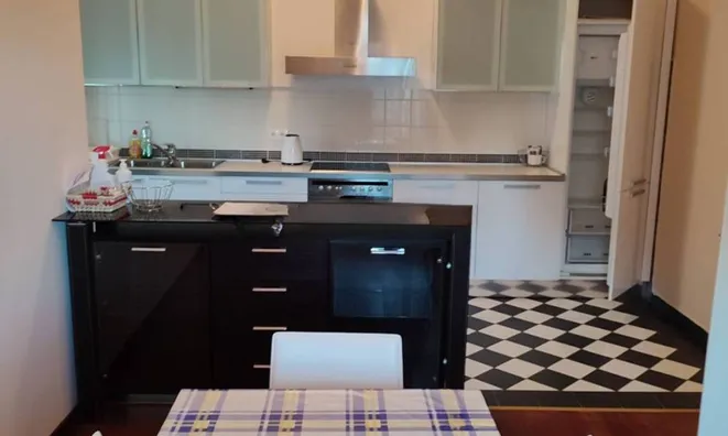 Недвижимость Трехкомнатная квартира Центр: 15