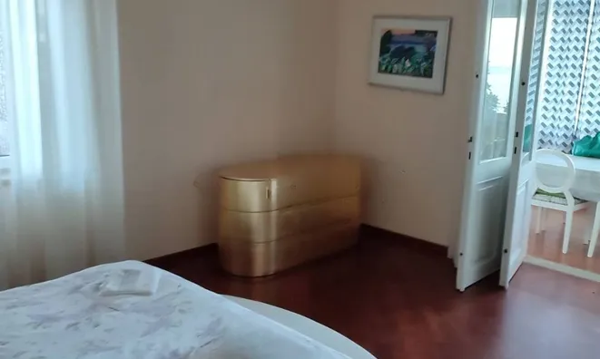 Недвижимость Трехкомнатная квартира Центр: 24