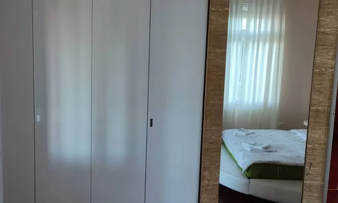 Недвижимость Трехкомнатная квартира Центр: 25