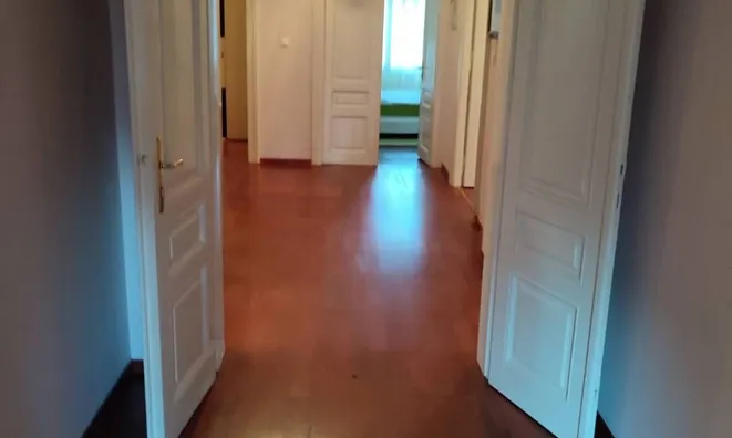 Недвижимость Трехкомнатная квартира Центр: 36