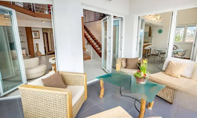 Недвижимость Четырехкомнатная квартира в центре Опатии: 4