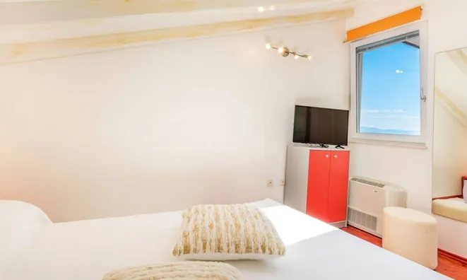 Недвижимость Четырехкомнатная квартира в центре Опатии: 14