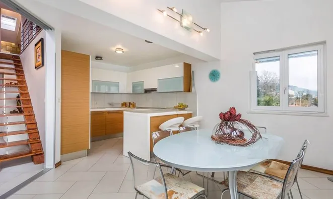 Недвижимость Четырехкомнатная квартира в центре Опатии: 20