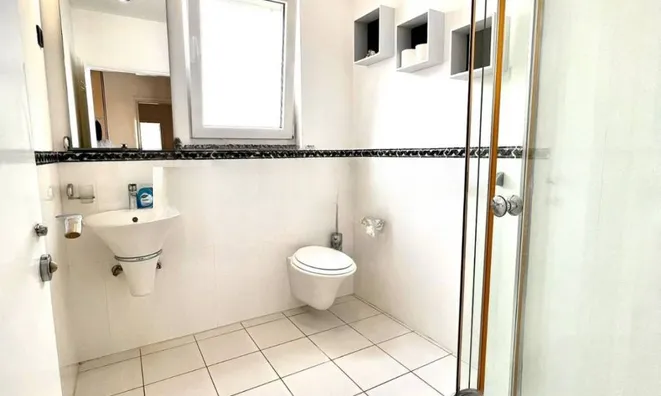 Недвижимость Четырехкомнатная квартира-министр: 14