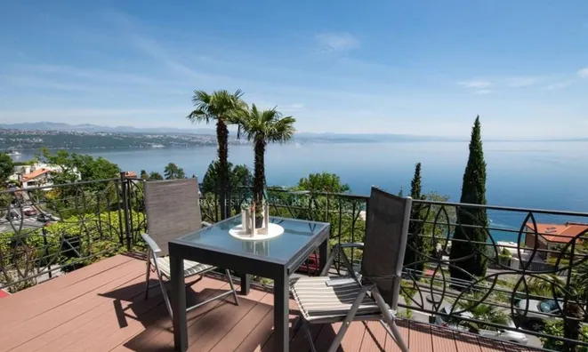 Недвижимость Четырехкомнатная квартира в центре Опатии: 2