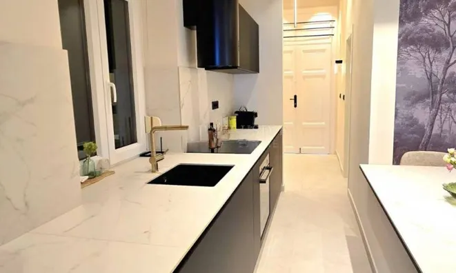 Недвижимость Двухкомнатная квартира в центре Опатии: 6