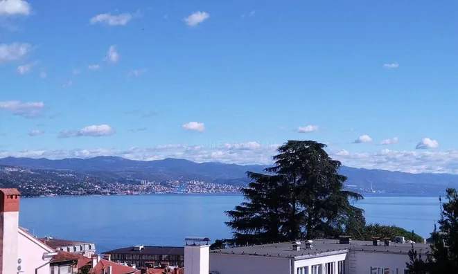 Недвижимость Трехкомнатная квартира в Опатии: 16