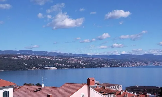 Недвижимость Трехкомнатная квартира в Опатии: 36