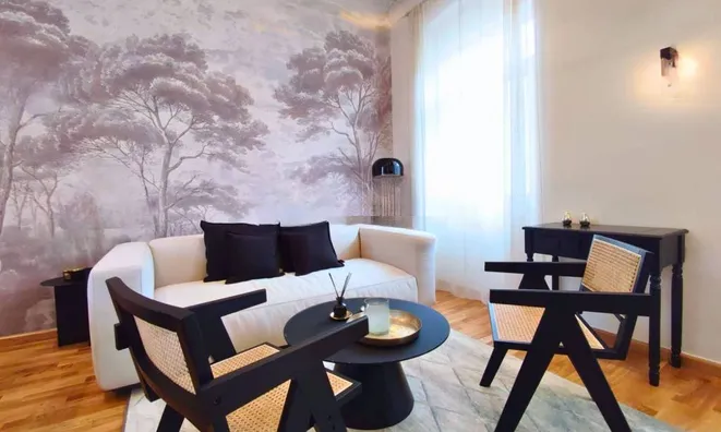 Недвижимость Двухкомнатная квартира Центр: 1