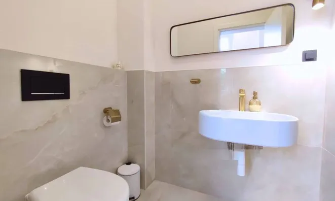 Недвижимость Двухкомнатная квартира Центр: 11