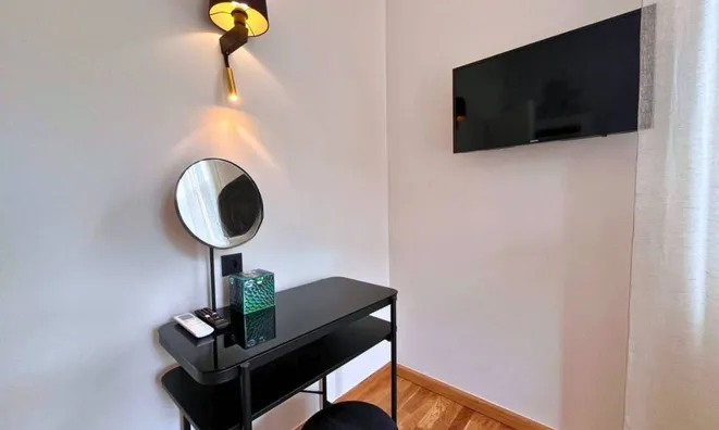 Недвижимость Двухкомнатная квартира Центр: 13