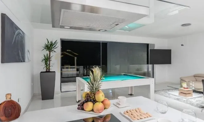 Недвижимость Многоквартирный дом Побри: 19