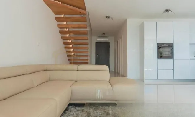 Недвижимость Многоквартирный дом Побри: 26