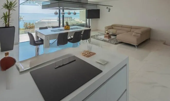 Недвижимость Многоквартирный дом Побри: 28