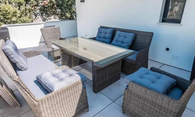 Недвижимость Многоквартирный дом Побри: 34