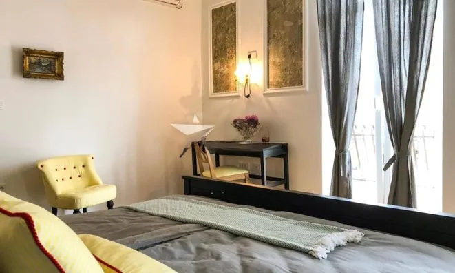 Недвижимость Трехкомнатная квартира в Центре: 4