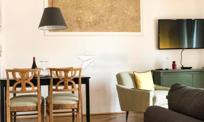 Недвижимость Трехкомнатная квартира в Центре: 15