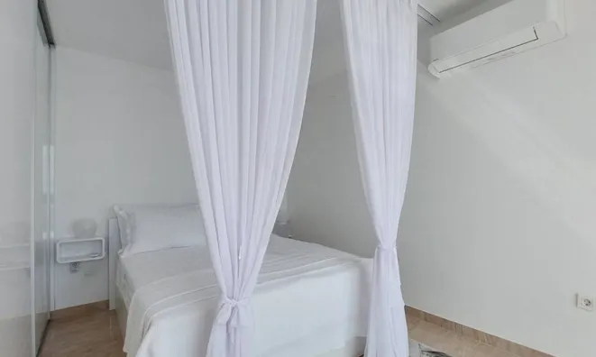 Недвижимость Многоквартирный дом Побри: 20