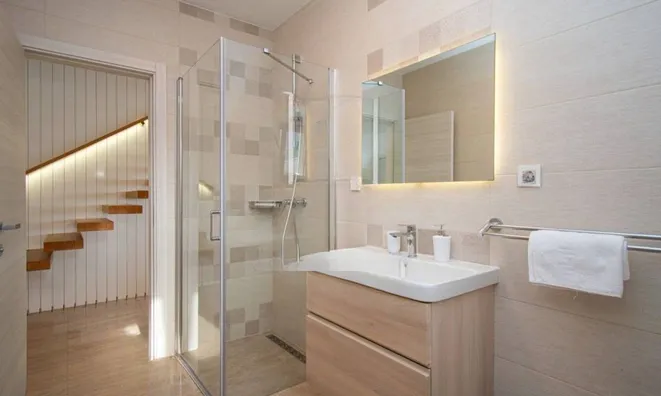 Недвижимость Многоквартирный дом Побри: 21