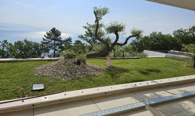 Недвижимость Двухкомнатная квартира в центре Опатии: 6