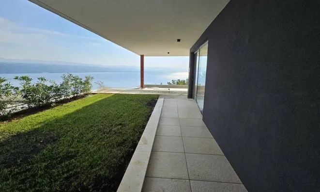 Недвижимость Двухкомнатная квартира в центре Опатии: 9