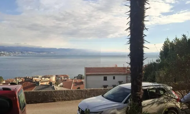 Недвижимость Двухкомнатная квартира Зора: 1