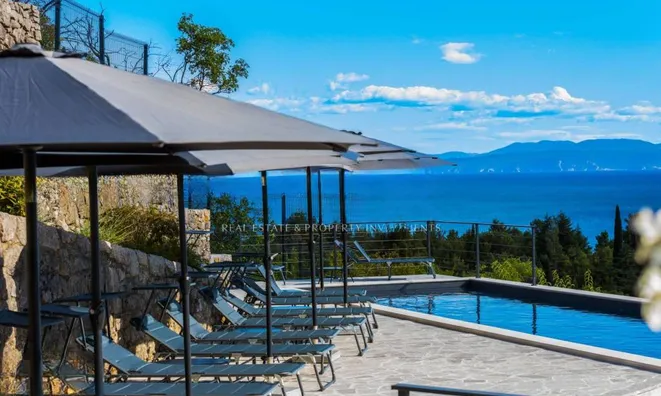 Недвижимость Трёхкомнатная квартира Волоско: 1