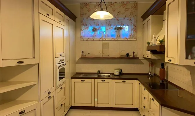 Недвижимость Четырехкомнатная квартира в центре Опатии: 1