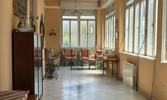 Недвижимость Четырехкомнатная квартира в центре Опатии: 1