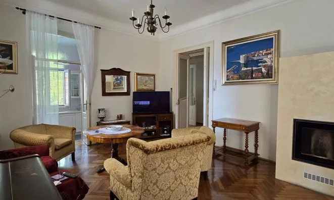 Недвижимость Четырехкомнатная квартира в центре Опатии: 3