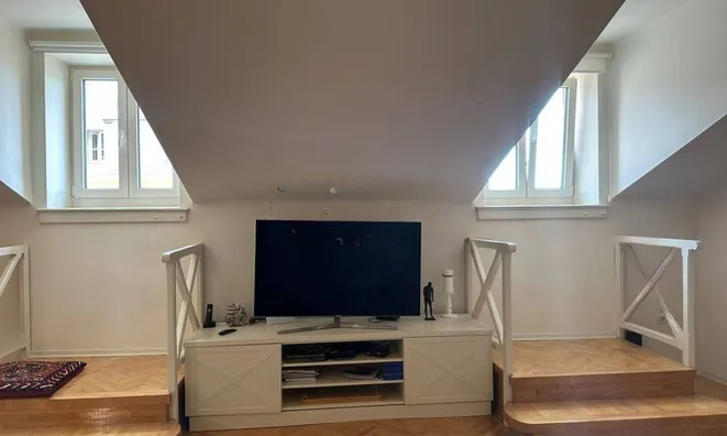 Недвижимость Четырехкомнатная квартира Центр: 2