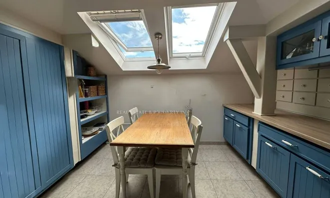 Недвижимость Четырехкомнатная квартира Центр: 6