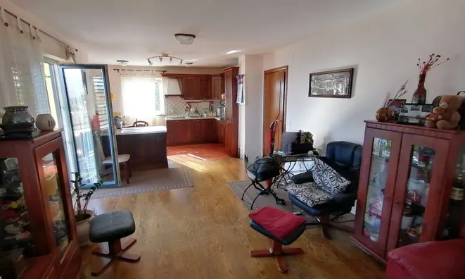 Недвижимость Трехкомнатная квартира Ичичи: 1