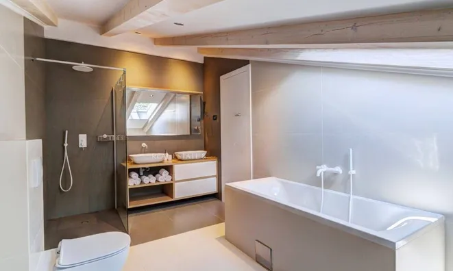 Недвижимость Четырёхкомнатная квартира Волоско: 16