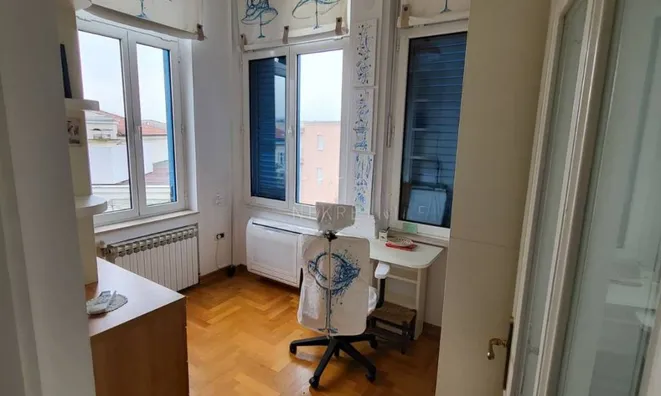 Недвижимость Четырехкомнатная квартира в центре Опатии: 12