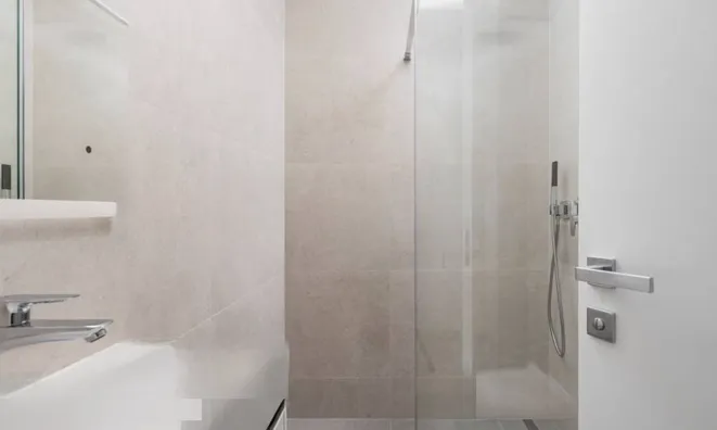 Недвижимость Трехкомнатная квартира Центр: 15