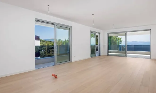 Недвижимость Трёхкомнатная квартира в центре Опатии: 13