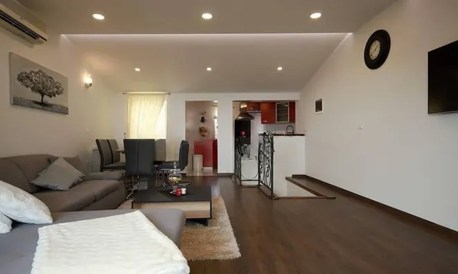 Недвижимость Двухкомнатная квартира Ичичи: 5