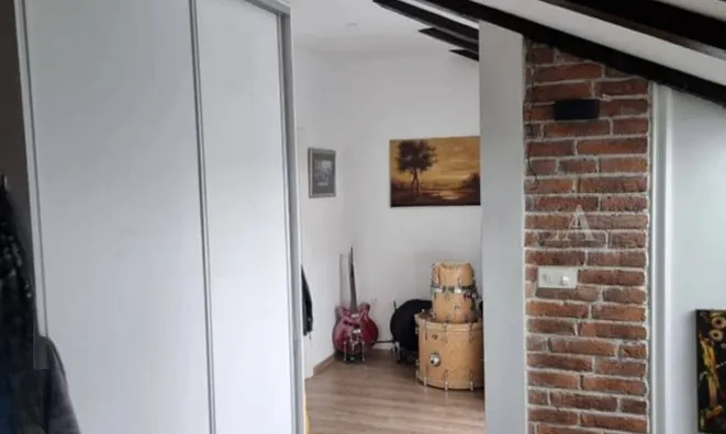 Недвижимость Двухкомнатная квартира в центре: 6