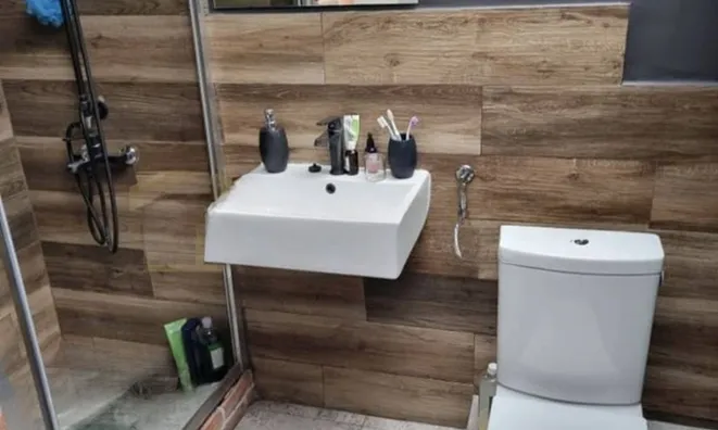 Недвижимость Двухкомнатная квартира в центре: 9