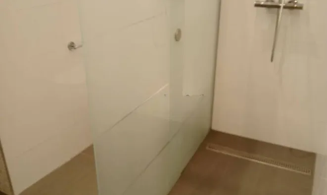 Недвижимость Трехкомнатная квартира в центре: 11