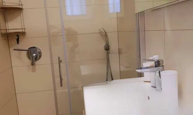 Недвижимость Двухкомнатная квартира в Центре: 8