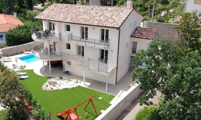 Недвижимость Семейный Дом Ика, Опатия: 1